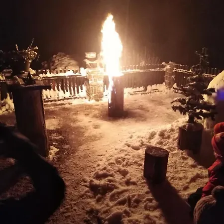 ベッド・アンド・ブレックファスト Smucarska Koca Kotlje