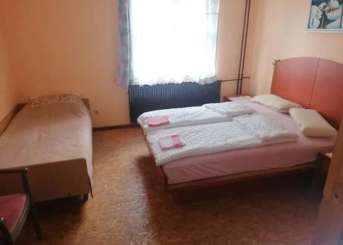 Smucarska Koca فندق مبيت وإفطار Kotlje